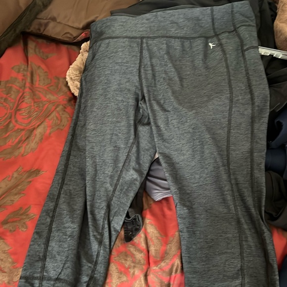 Danskin Pants - COPY - Ladies Gray Danskin leggings XL capri